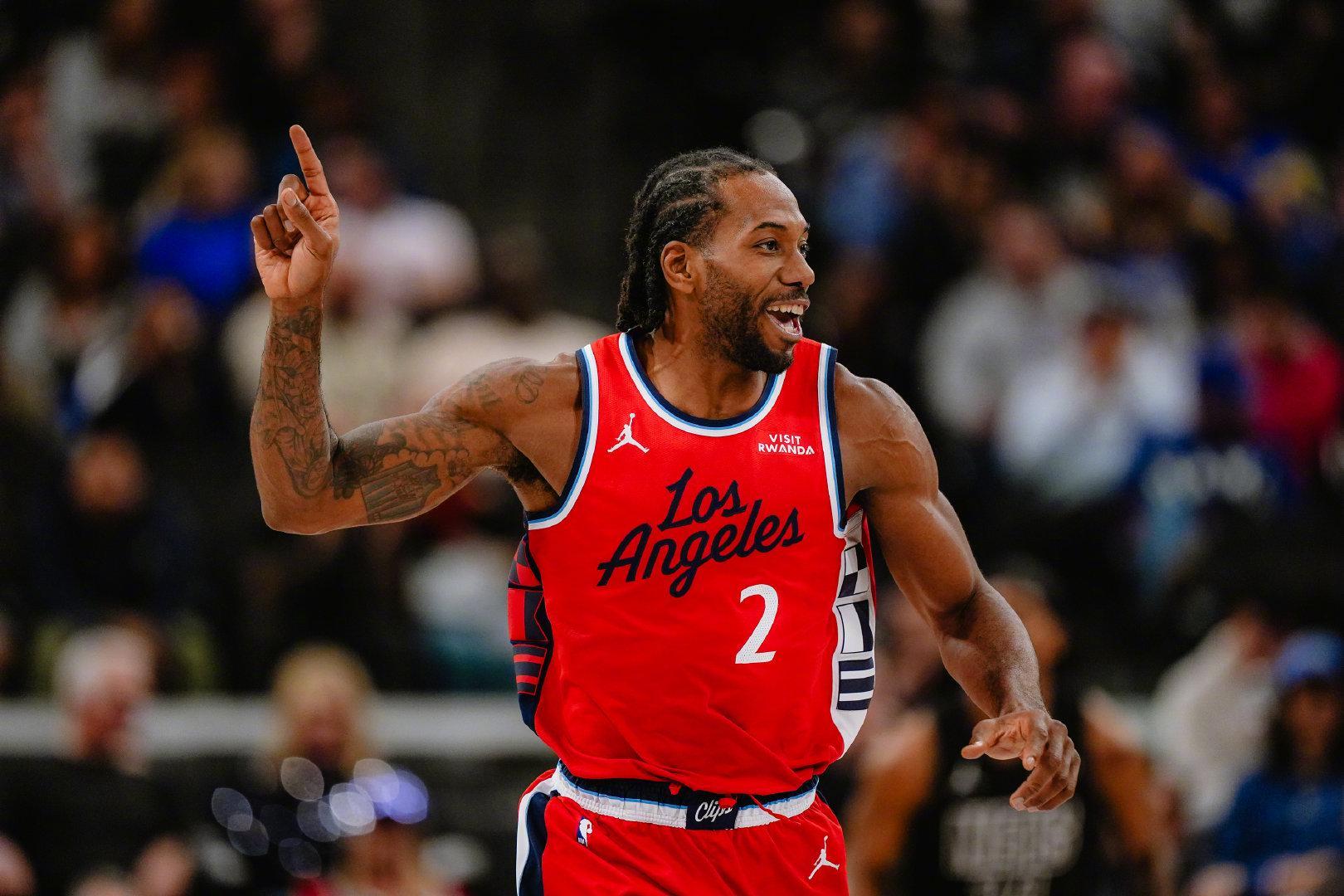 球友会-15胜3负，37分大胜！伦纳德32.1分同期第一，泰伦·卢豪言即将成真