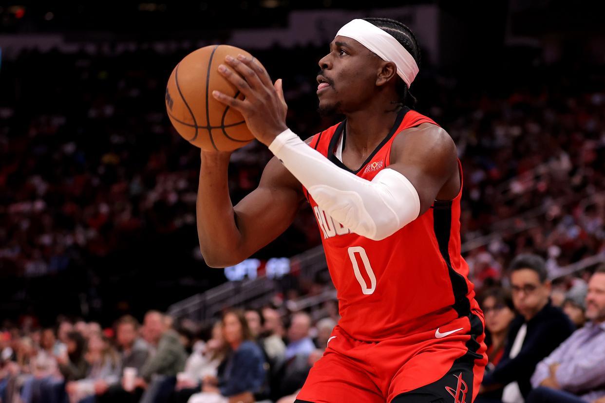 球友会-火箭队阵容变动！边缘2人暂时离队，双核长期缺阵，仅剩13人可用