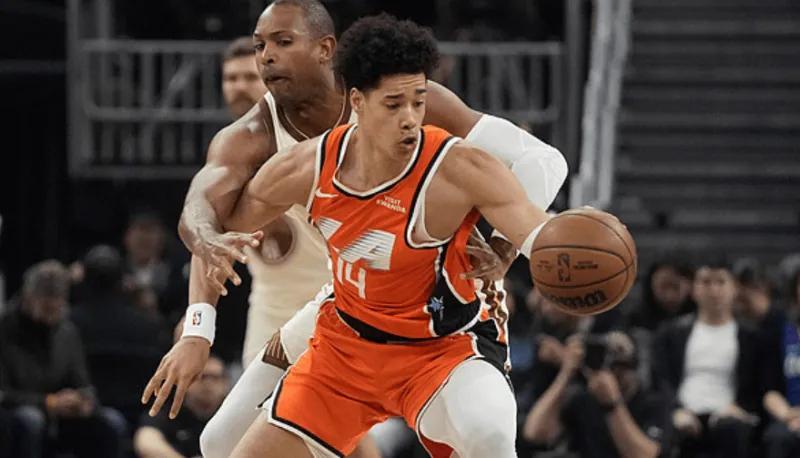 球友会体育-快船两绝配迎蜕变！尼德豪泽统治篮下，邓恩展全面输出！