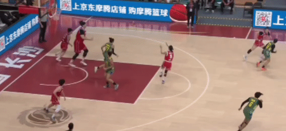 球友会体育-王思雨打出巅峰级表现！31岁王思雨替补出战，砍下全场最高的21分